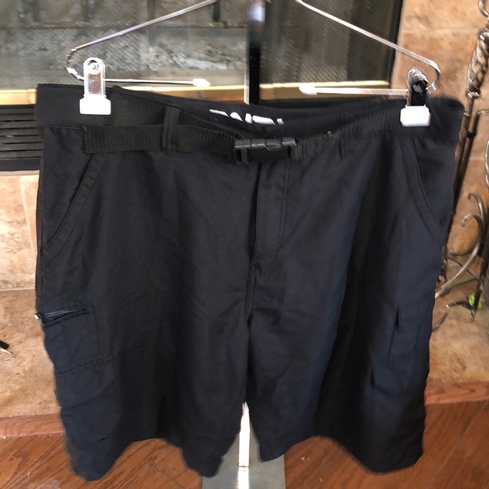 Black Denali cargo shorts with belt